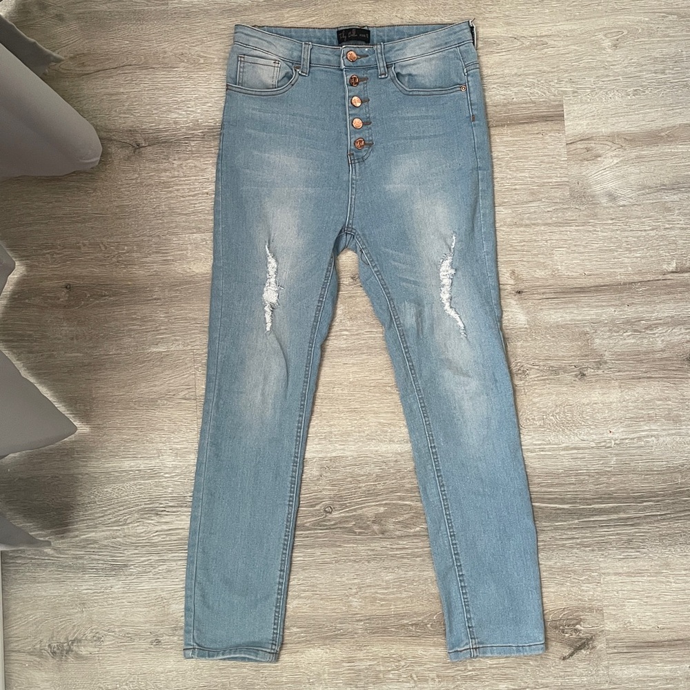 🌹Truly Bella | distressed jeans size 13